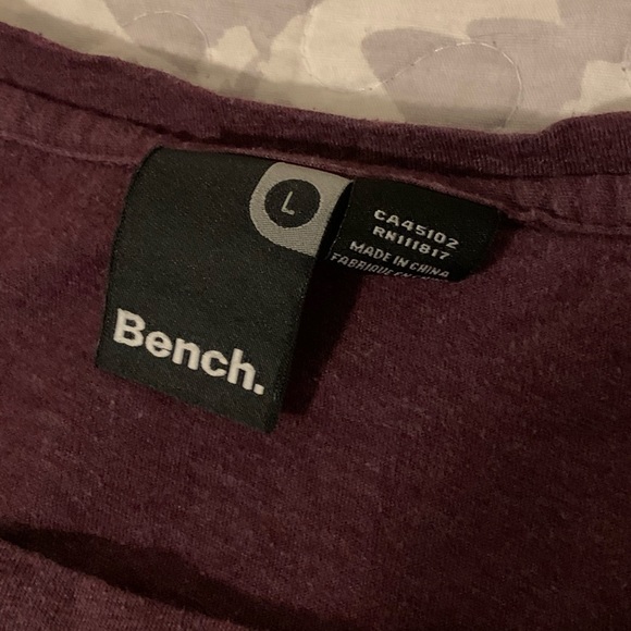 Bench tee - Picture 2 of 2